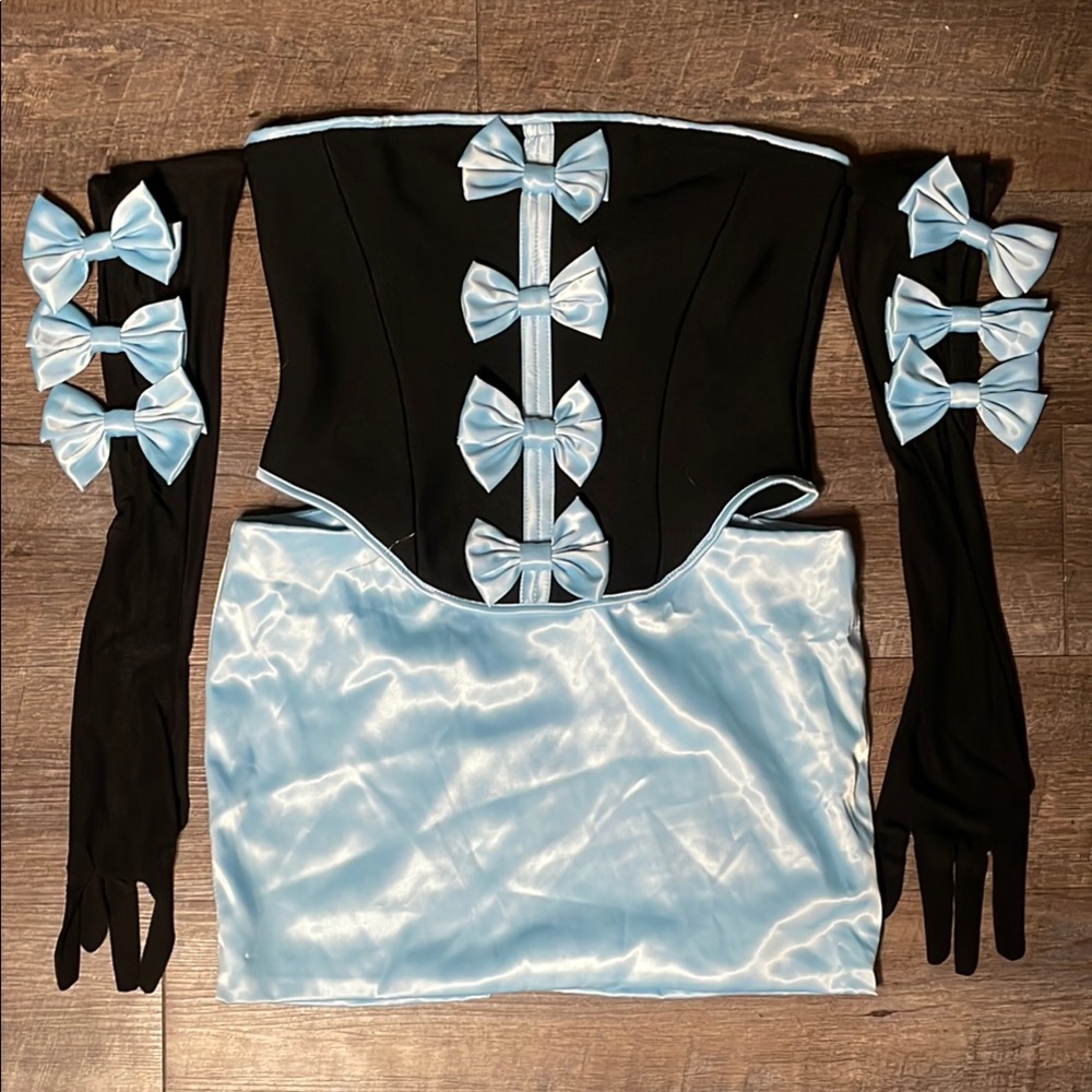 NWT Akira strapless corset mini dress with attached bow sleeve gloves